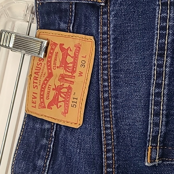 💚 Levi's 511 Denim Shorts - Picture 4 of 12